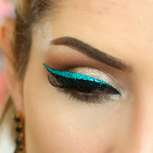 Eyeliner Sticker Black and Blue WINEHOUSE 2 pairs